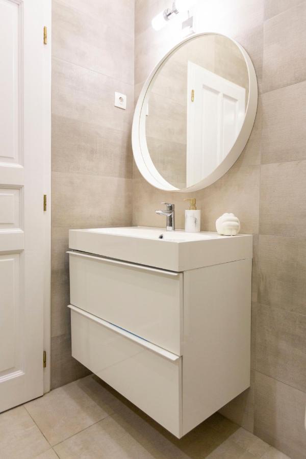 Luxury 3Bedrm 2Bathrm Apartment With Danube River View Budapest Ngoại thất bức ảnh