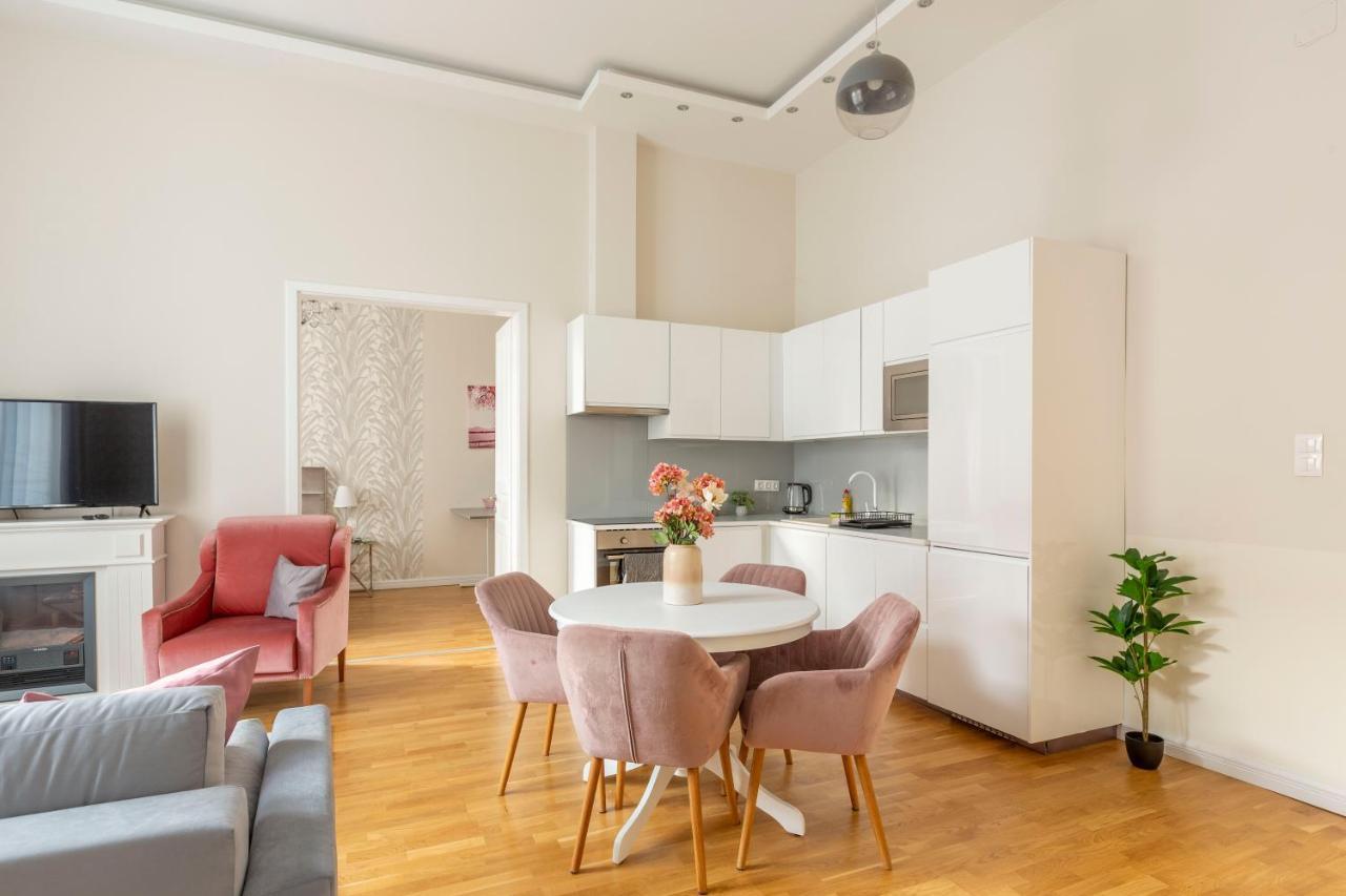 Luxury 3Bedrm 2Bathrm Apartment With Danube River View Budapest Ngoại thất bức ảnh